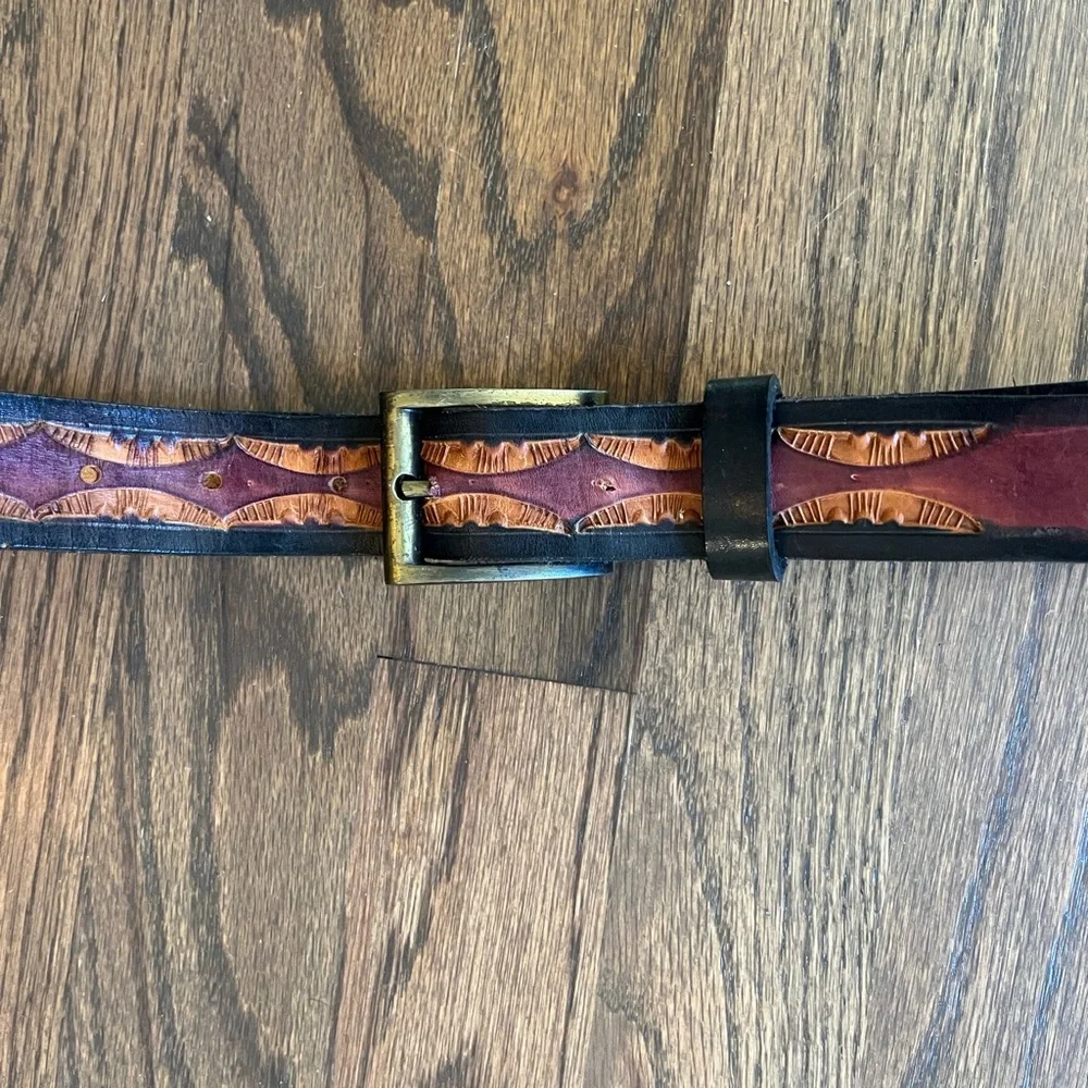 VTG Handmade Mens or Woman’s Western Cowboy Leather Belt Embossed Design